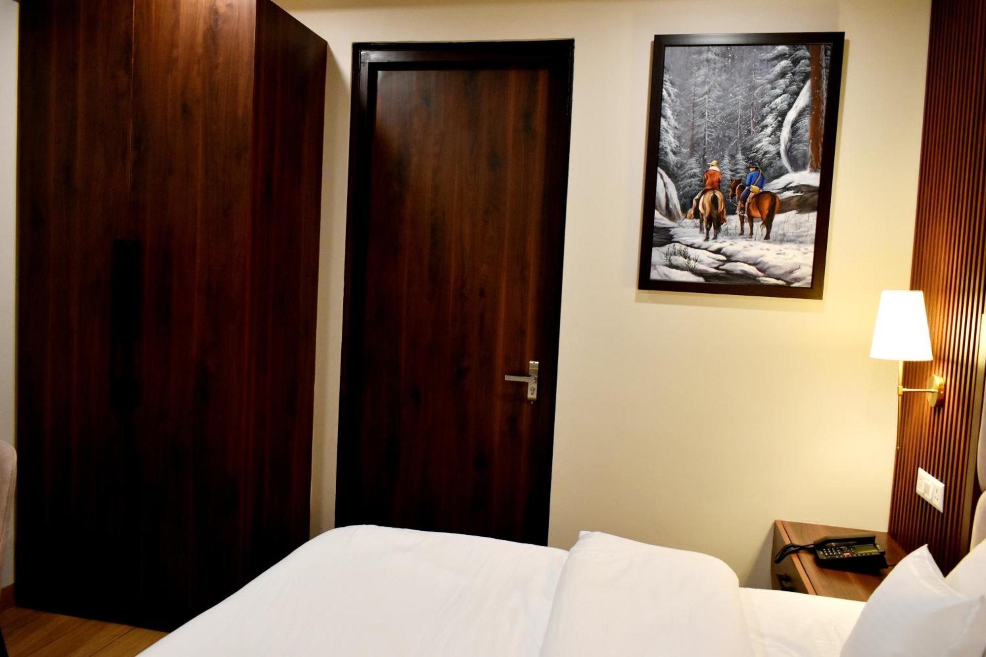 Rega Manivedya The Jungle Trail Resort Mukteshwar Luaran gambar