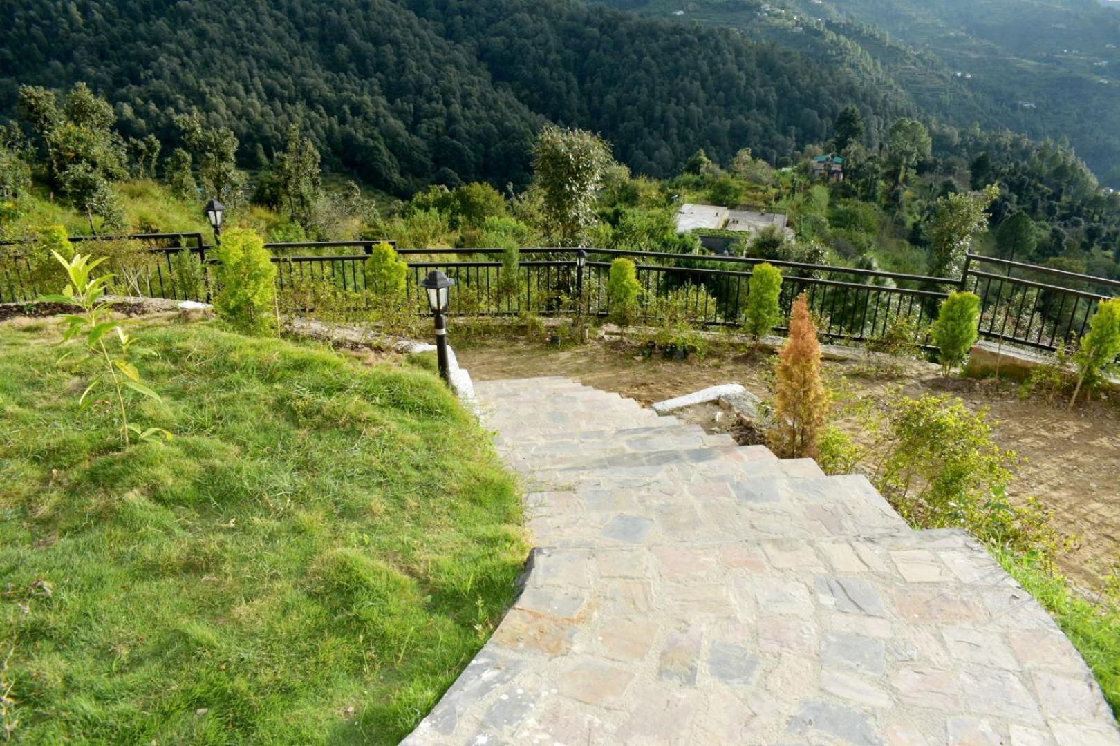 Rega Manivedya The Jungle Trail Resort Mukteshwar Luaran gambar