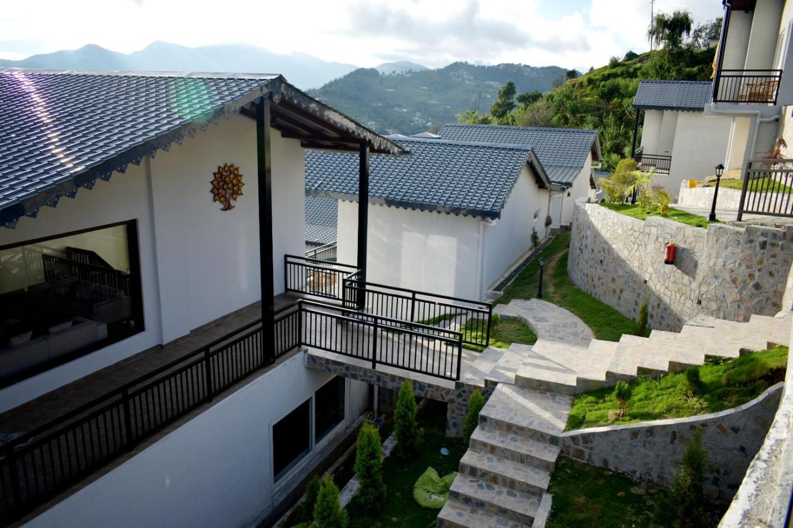 Rega Manivedya The Jungle Trail Resort Mukteshwar Luaran gambar